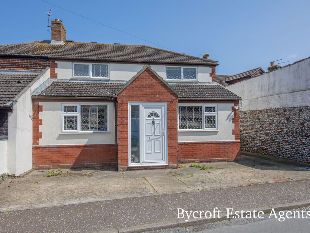 3 bed semidetached house for sale in Clay Road, CaisterOnSea, Great