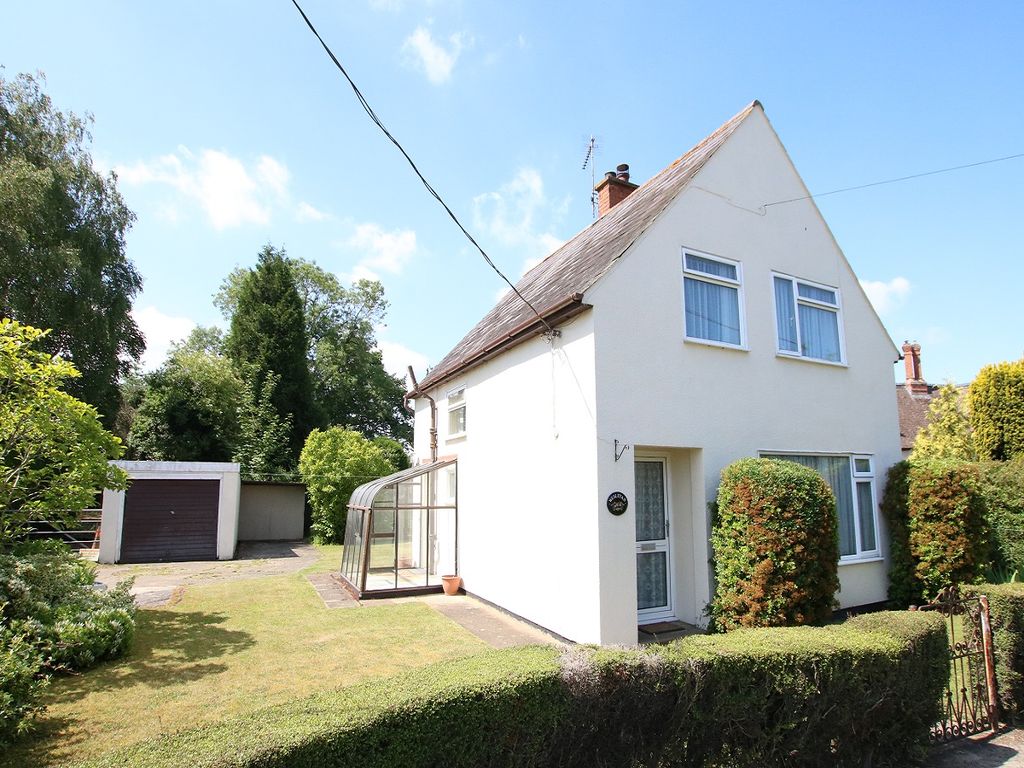 3 bed detached house for sale in The Street, Stonham Aspal, Stowmarket