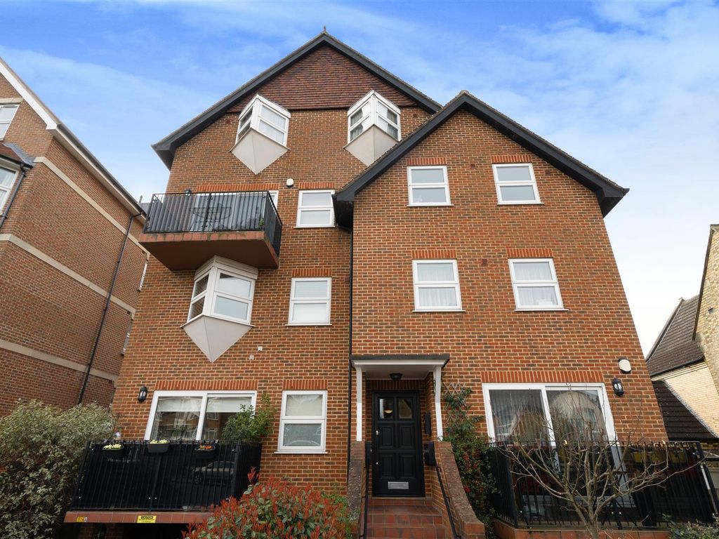 2 bed flat to rent in Bromley Road, Beckenham BR3 Zoopla