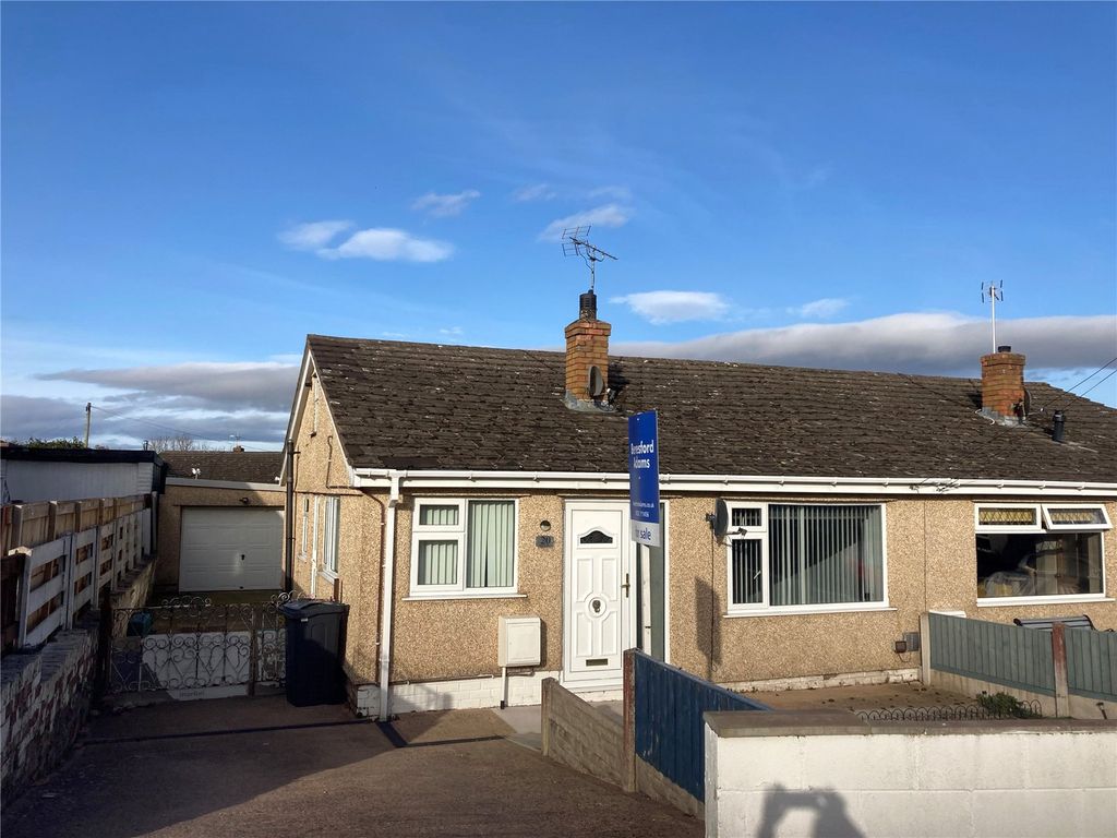 2 bed bungalow for sale in Alwen Drive, Bagillt, Flintshire CH6 Zoopla