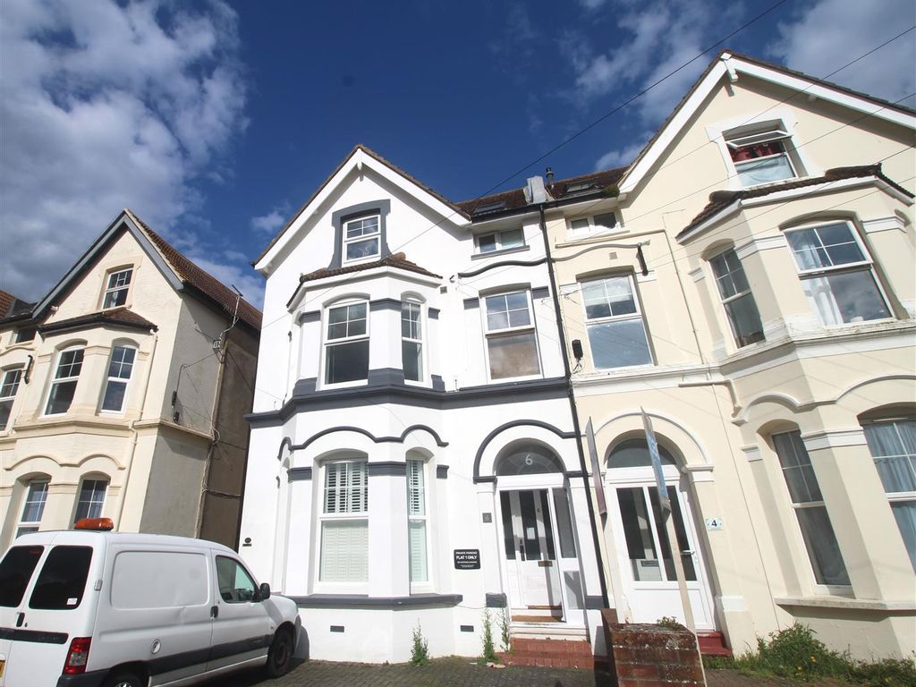 1 bed flat for sale in Queens Road, Worthing, West Sussex BN11 Zoopla