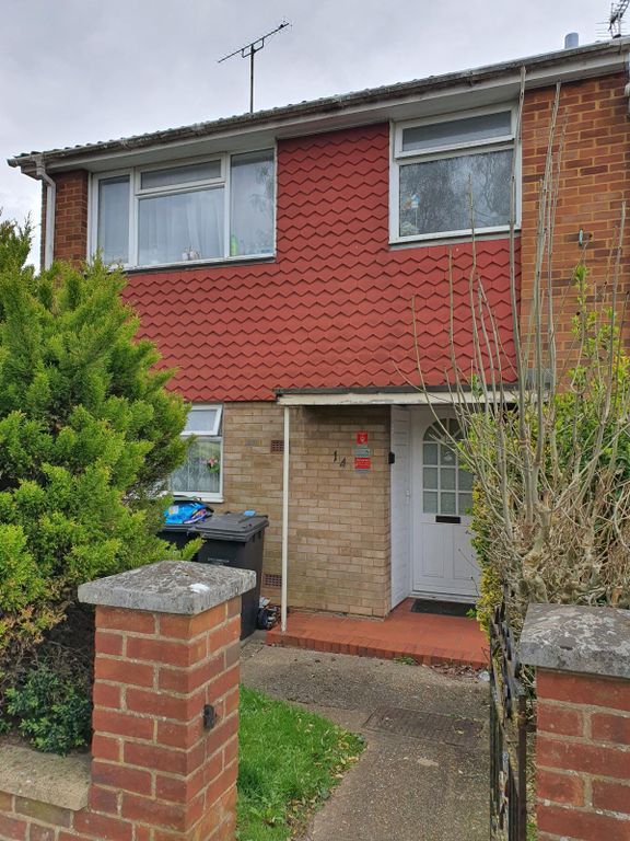 3 bed terraced house to rent in St. Olams Close, Luton LU3 Zoopla