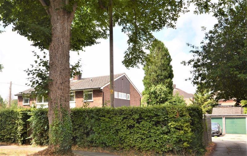 2 bed for sale in Manor Park Avenue, Princes Risborough HP27