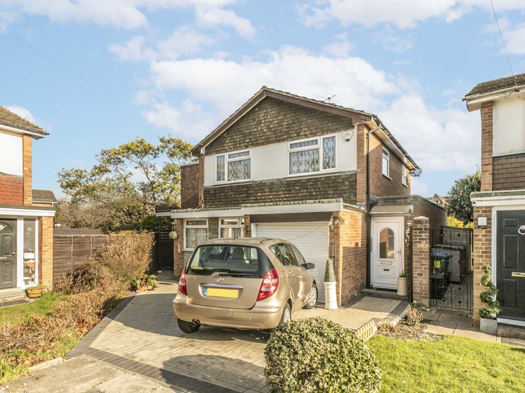 4 bed detached house for sale in Wensleydale Gardens, Hampton TW12 Zoopla