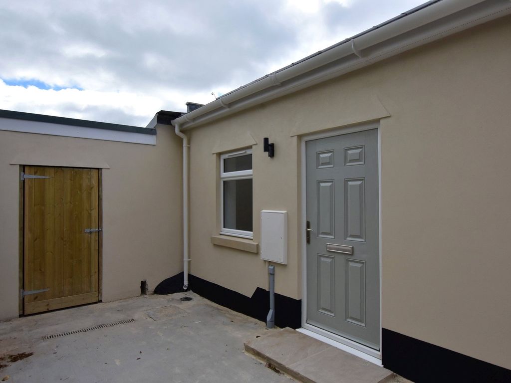New home, 1 bed bungalow for sale in King Street, Honiton, Devon EX14