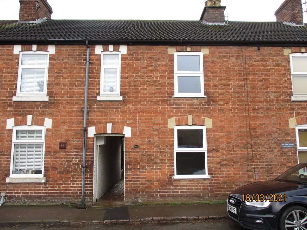 2 bed terraced house to rent in Braunston Road, Oakham LE15, £750 pcm