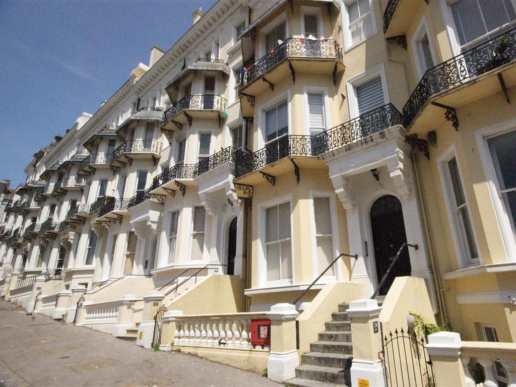 2 bed flat to rent in Warrior Square, St Leonards On Sea, East Sussex