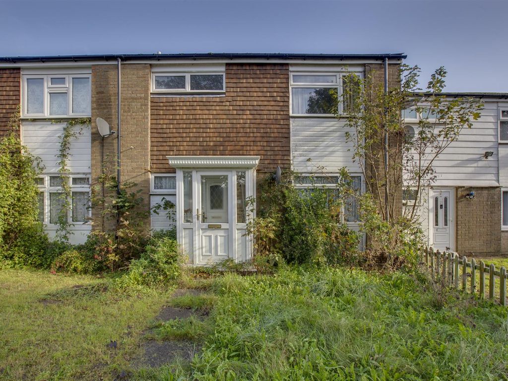 3 bed terraced house for sale in Hithercroft Road, Downley, High