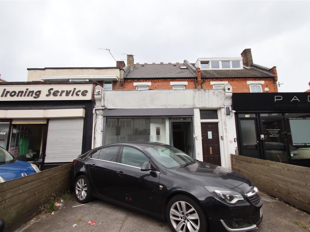 3 bed property for sale in St. Marks Road, Bush Hill Park, Enfield EN1