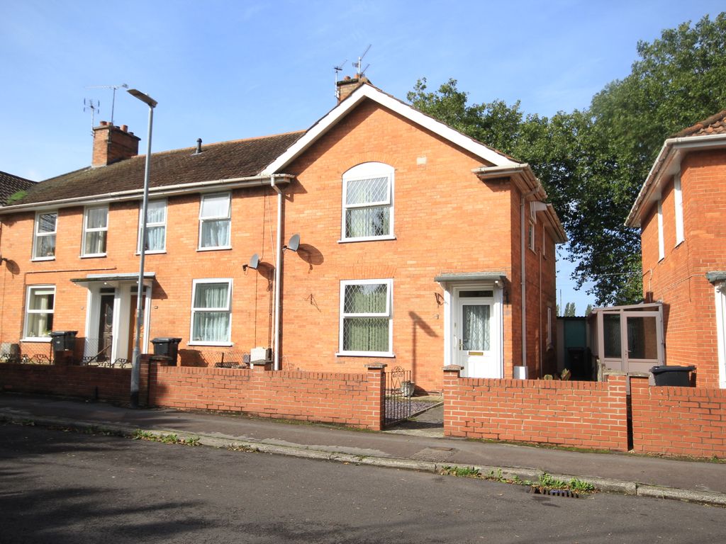 3 bed property for sale in Lyndale Avenue, Bridgwater TA6, £220,000
