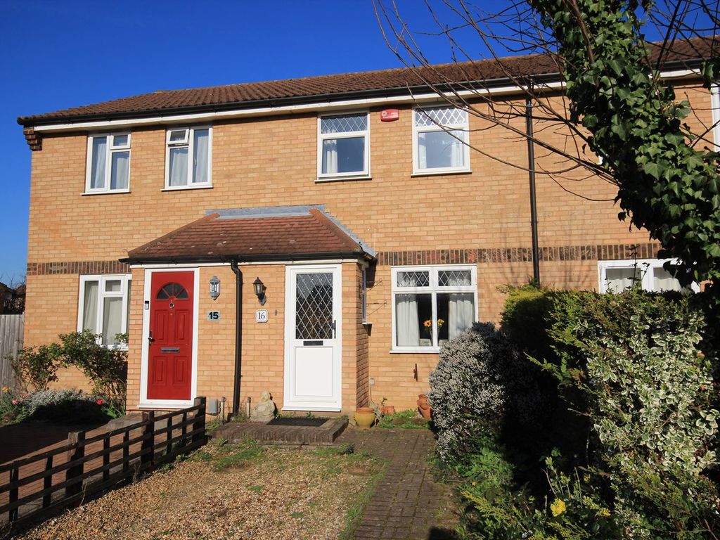 2 bed terraced house for sale in St Albans Close, Flitwick MK45 Zoopla