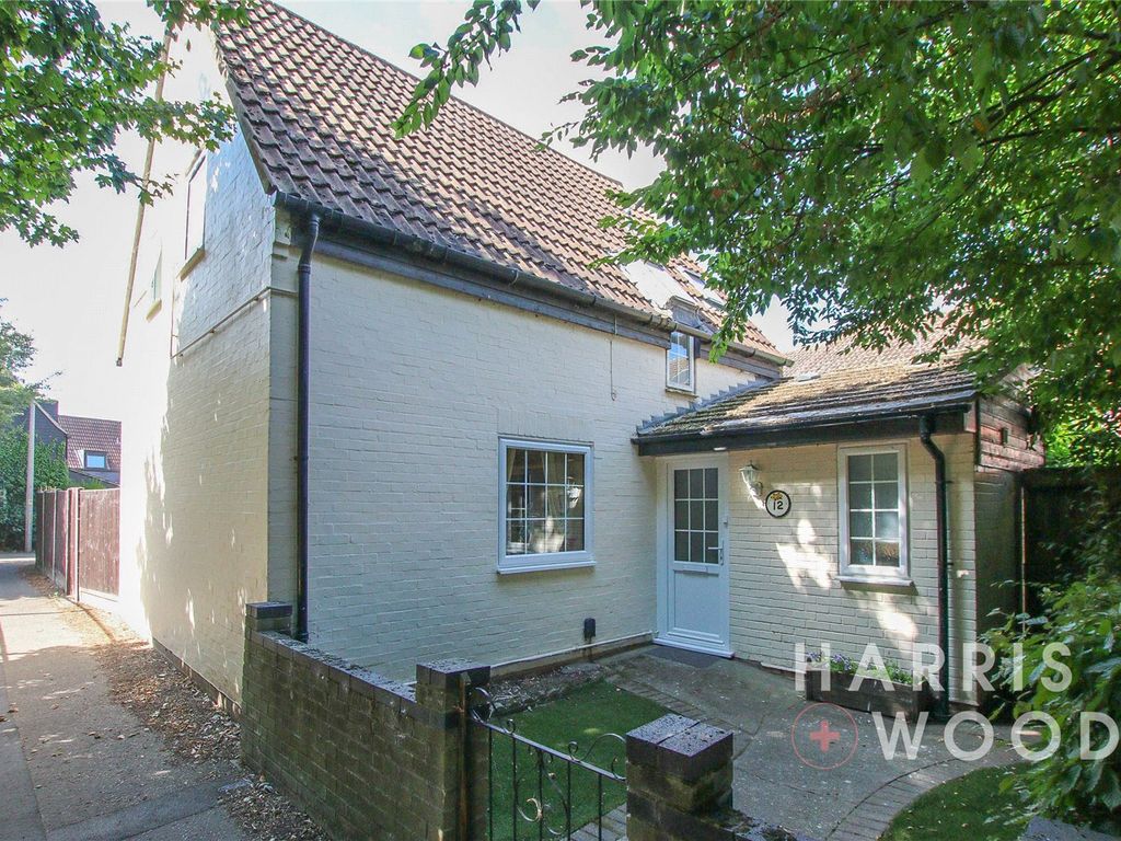 3 bed detached house for sale in Fiddlers Folley, Fordham Heath