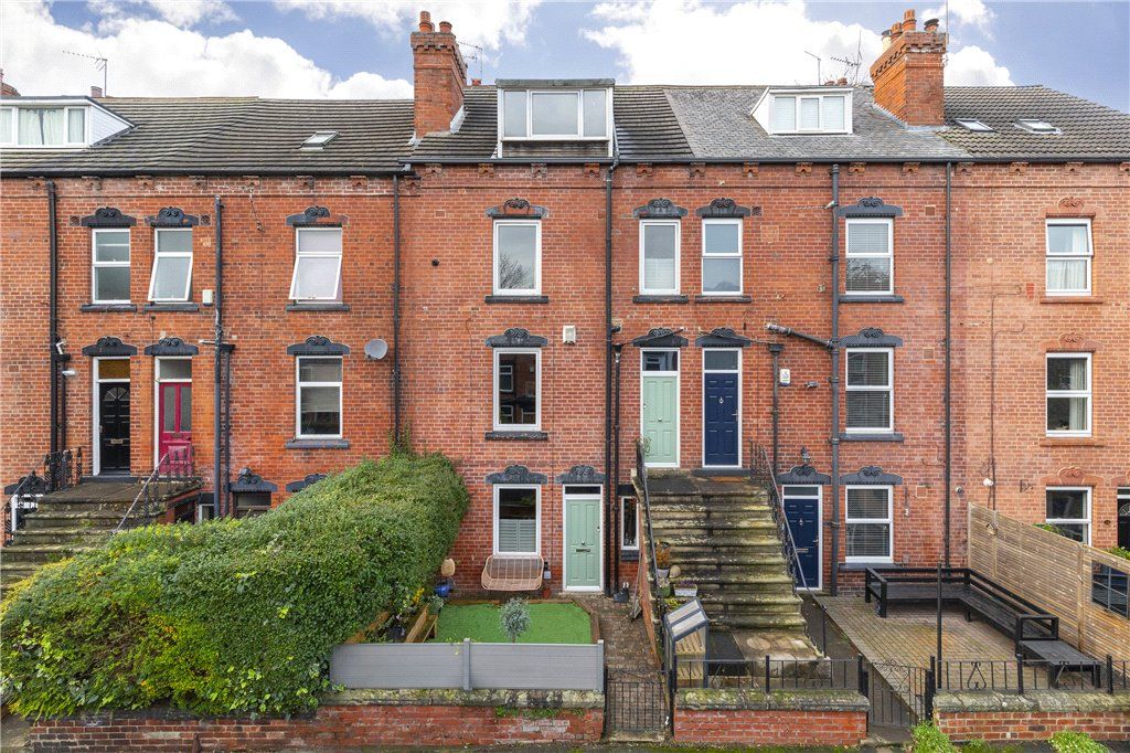 2 bed terraced house for sale in Ravenscar Terrace, Leeds, West