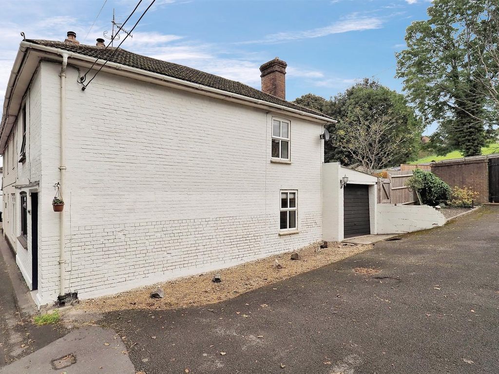 3 bed property for sale in Salisbury Road, Shrewton, Salisbury SP3, £