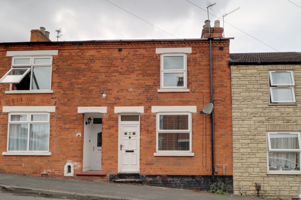 2 bed terraced house for sale in Stamford Street, Grantham NG31 Zoopla