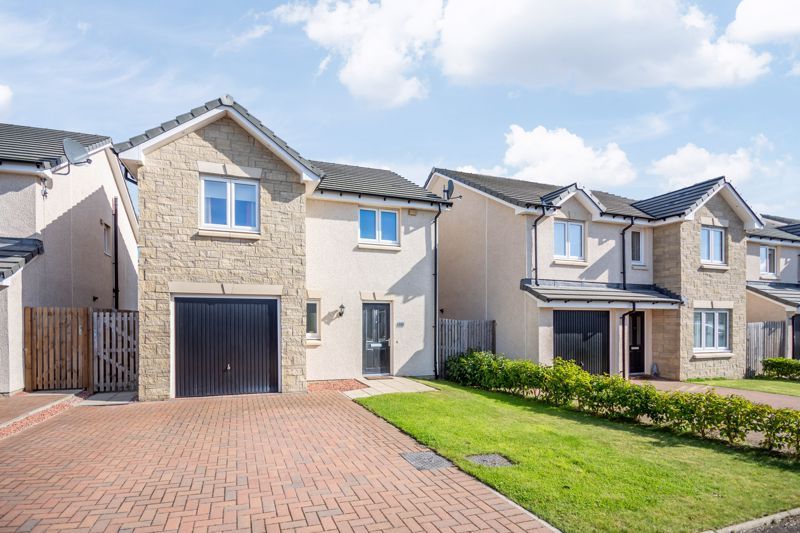 3 bed detached house for sale in Mcdonald Street, Dunfermline KY11 Zoopla