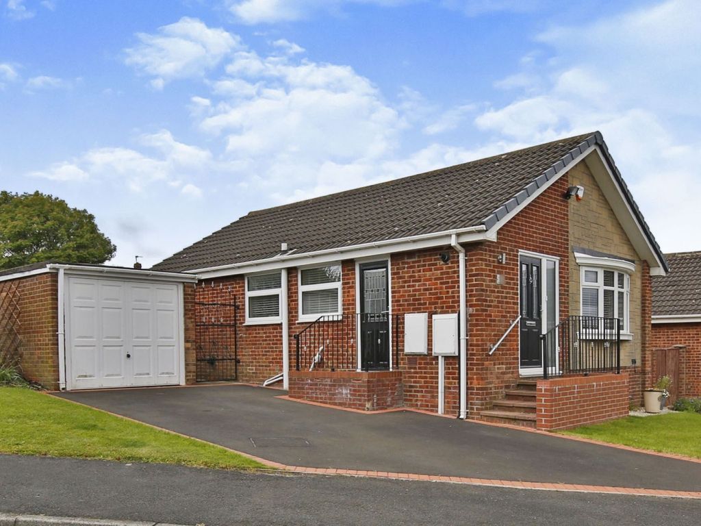2 bed bungalow for sale in Goathland Drive, Sunderland SR3 Zoopla