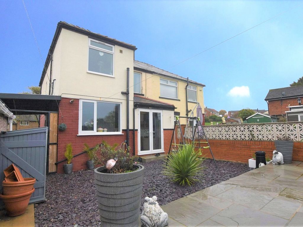 3 bed semidetached house for sale in Tong Road, Leeds, West Yorkshire
