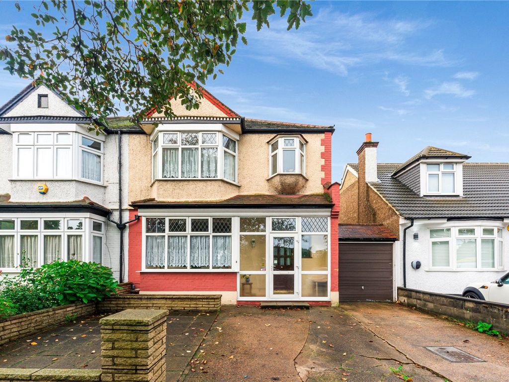 4 bed semidetached house for sale in Stafford Road, Wallington SM6, £