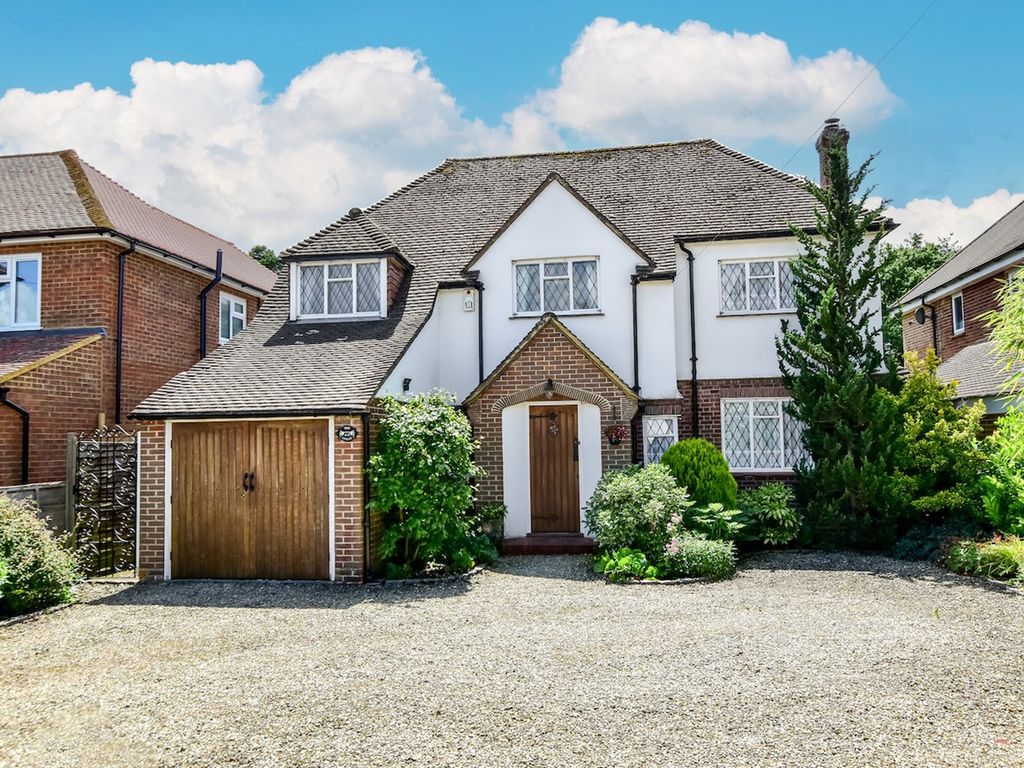 3 bed detached house for sale in Pinewood Green, Iver Heath SL0 Zoopla