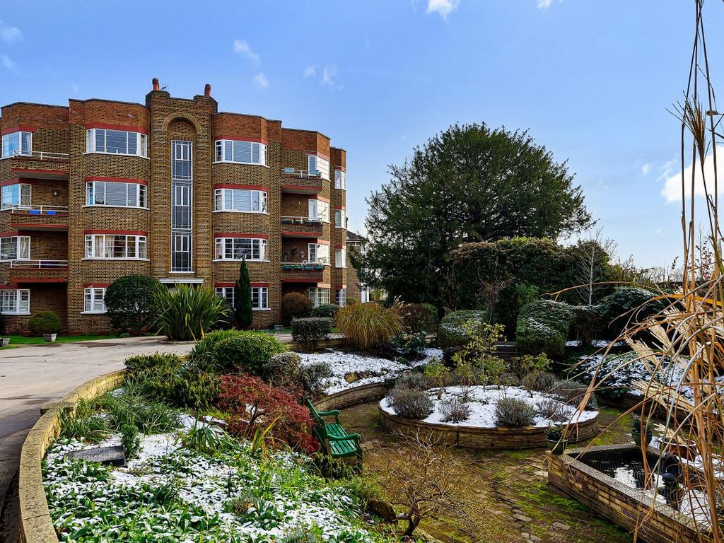 3 bed flat for sale in Park Road, Hampton Wick, Kingston Upon Thames