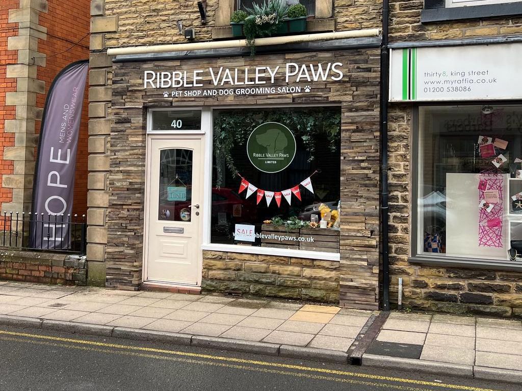 Retail premises to let in 40 King Street, Clitheroe, Lancashire BB7