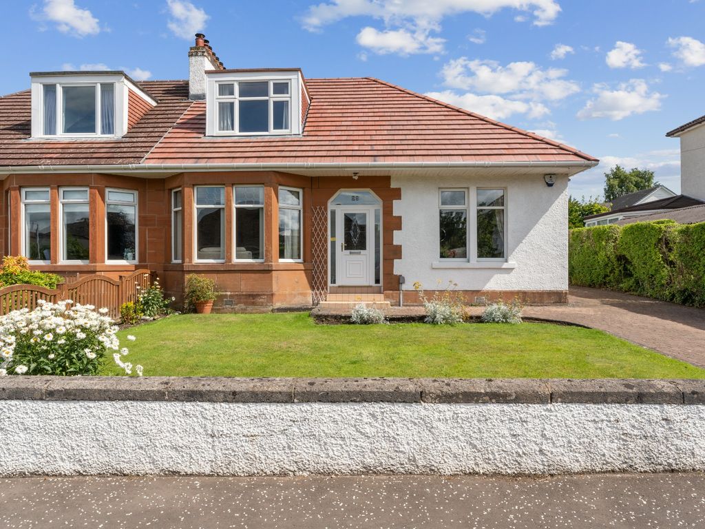3 bed semidetached bungalow for sale in Lothian Drive, Clarkston, East