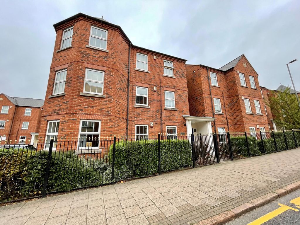 2 bed flat to rent in Upper Bond Street, Hinckley LE10, £825 pcm Zoopla