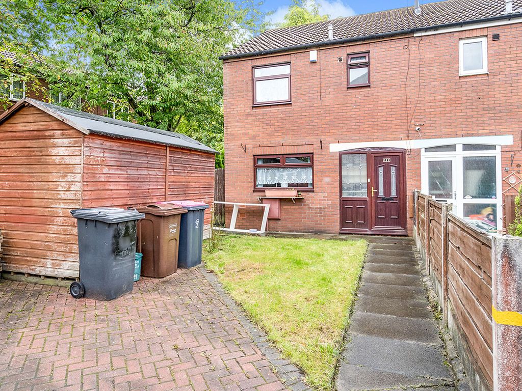 3 bed end terrace house to rent in Sparta Avenue, Worsley, Manchester
