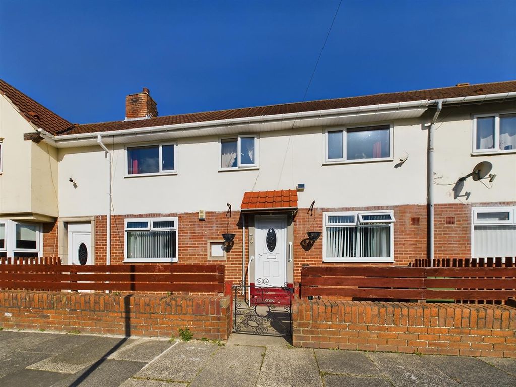 4 bed terraced house for sale in Beamish Gardens, Gateshead NE9, £