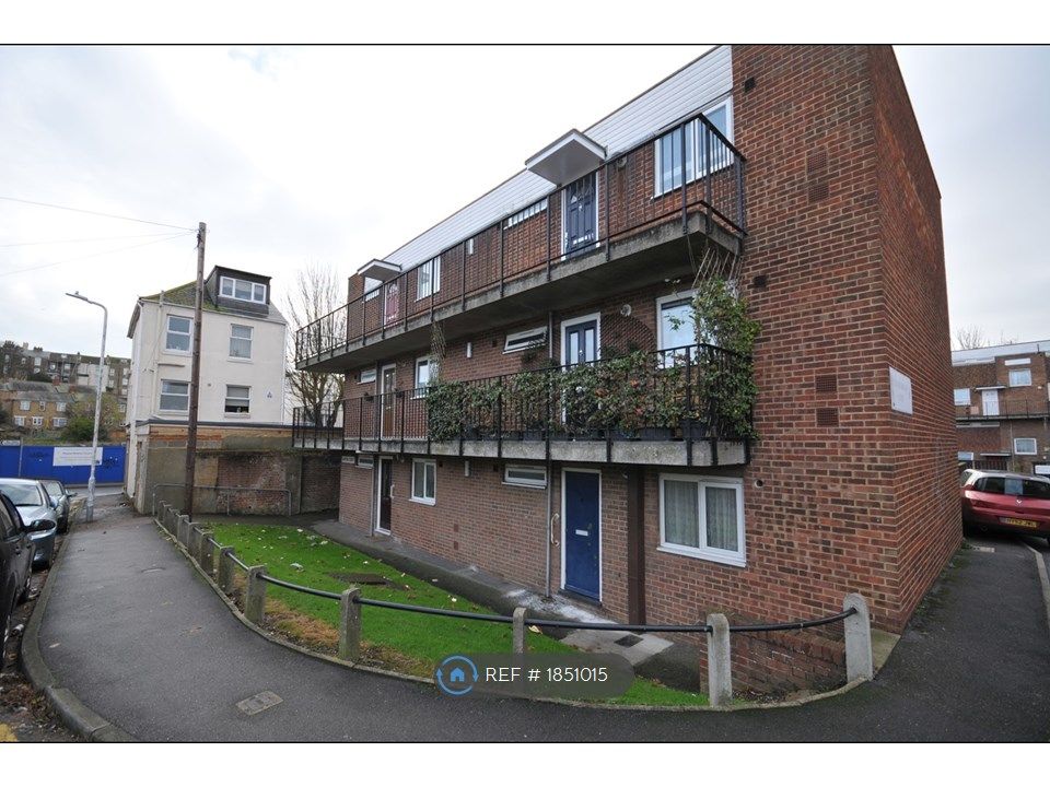 1 bed flat to rent in Sussex Street, Ramsgate CT11, £745 pcm Zoopla