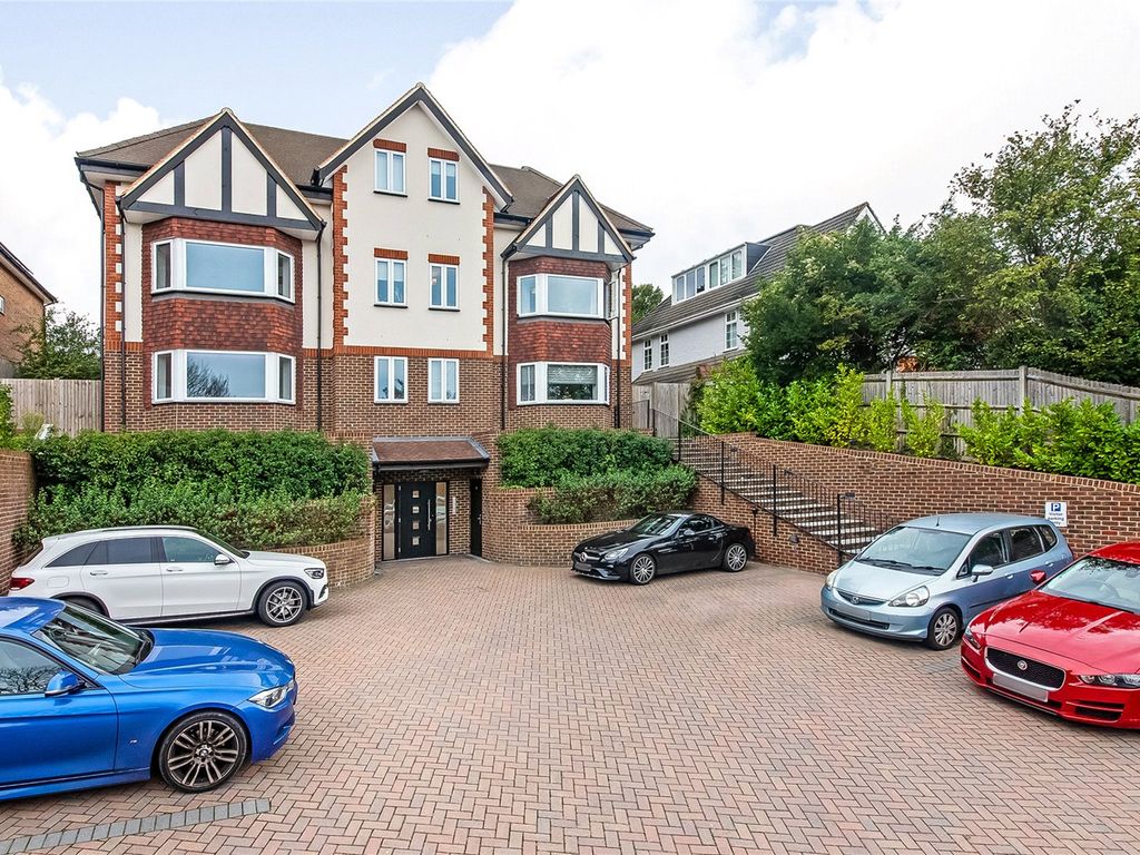 2 bed flat for sale in Riddlesdown Road, Purley CR8, £525,000 Zoopla