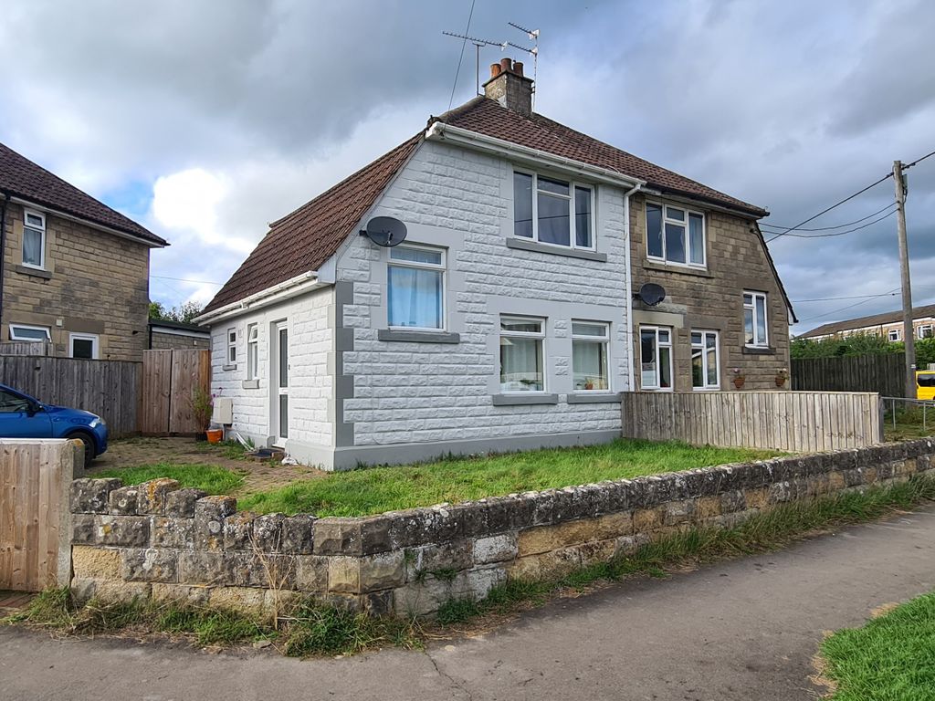 2 bed property for sale in 2 Oaklands, Chippenham, Wiltshire SN15, £