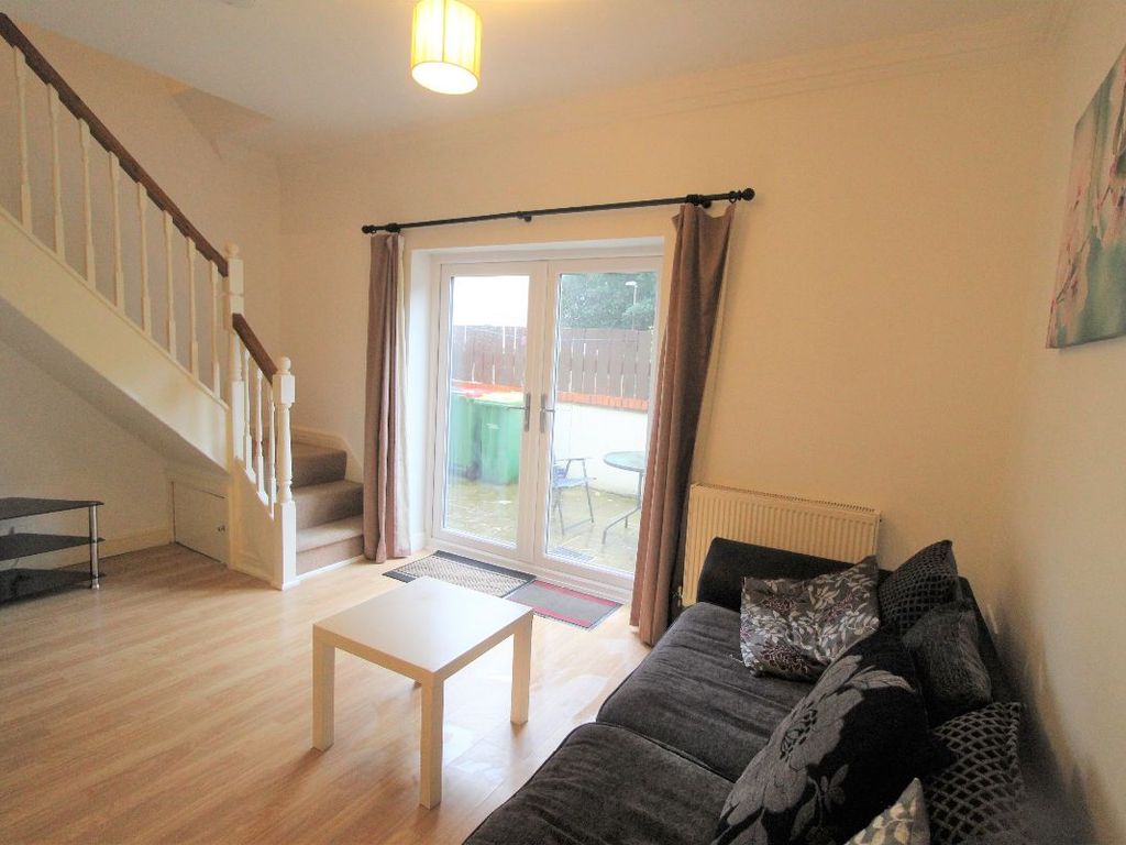 2 bed terraced house to rent in Barlow Street, Preston, Lancashire PR1