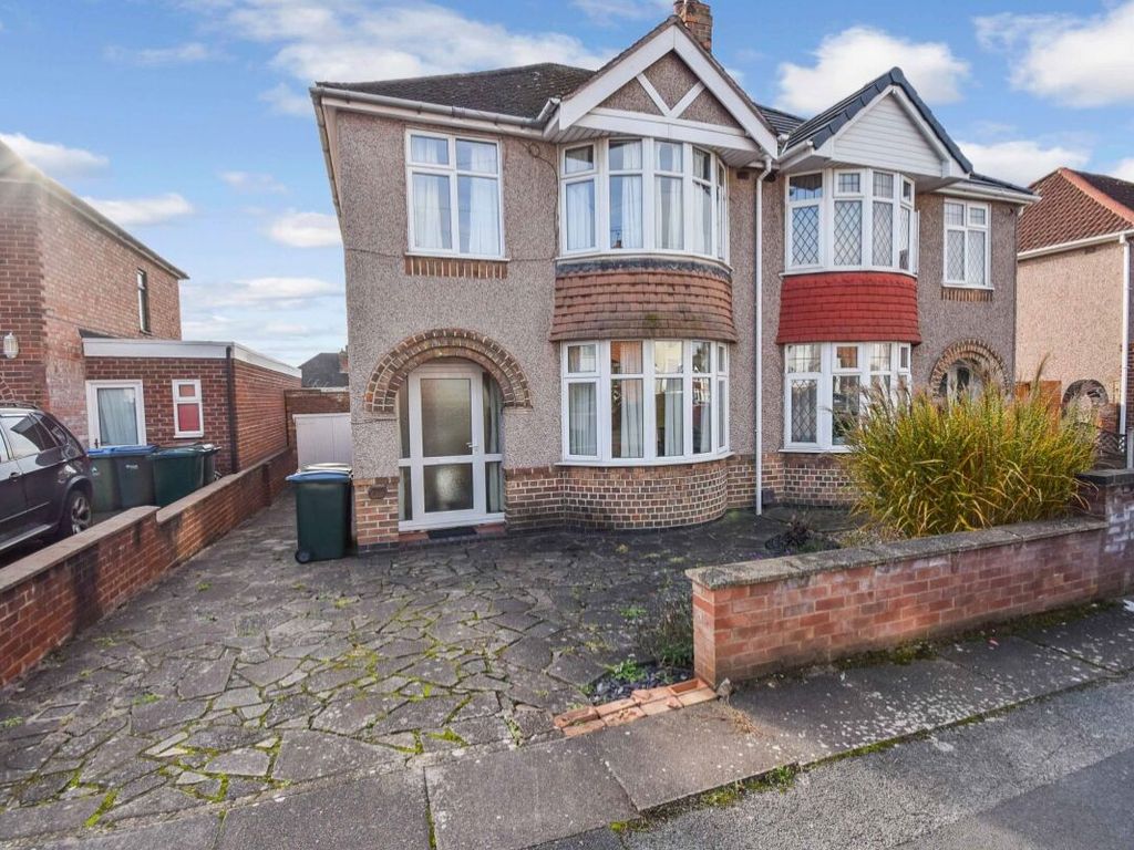 3 bed semidetached house for sale in Seedfield Croft, Cheylesmore