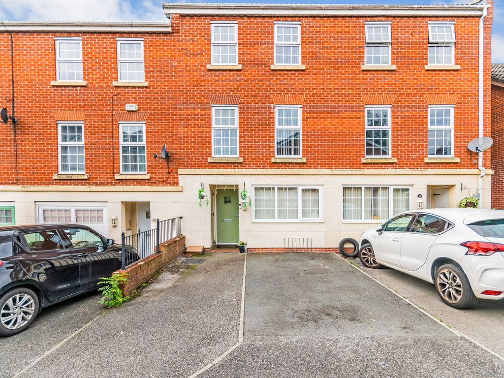 4 bed town house for sale in Windermere Road, Dukinfield SK16 Zoopla