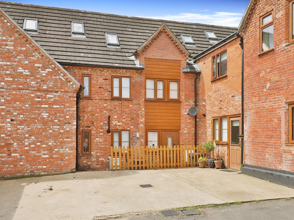 2 bed town house for sale in Chapel Street, Shipdham, Thetford IP25