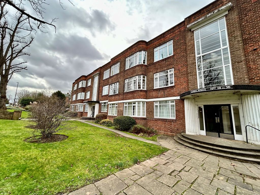 2 bed flat to rent in Argyle Road, London W13, £1,900 pcm Zoopla