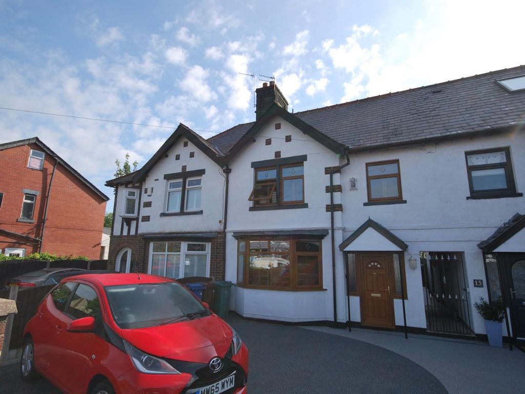 3 bed town house for sale in Longsight Road, Brook, Bury BL0