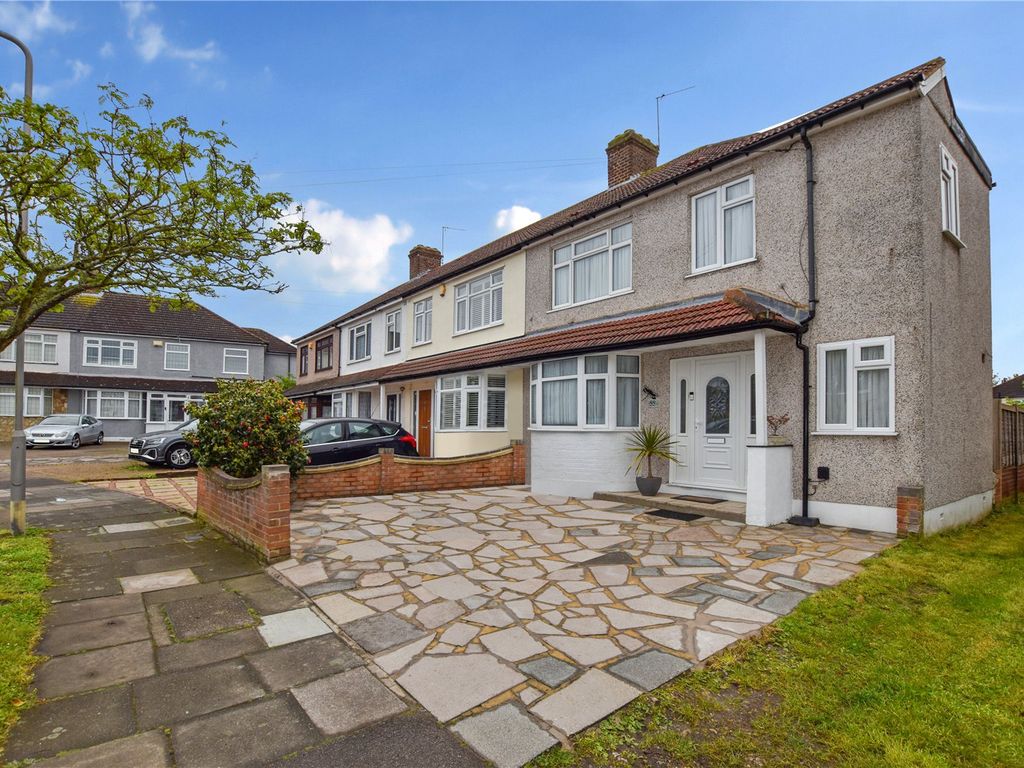 3 bed end terrace house for sale in Cranbrook Road, Bexleyheath, Kent
