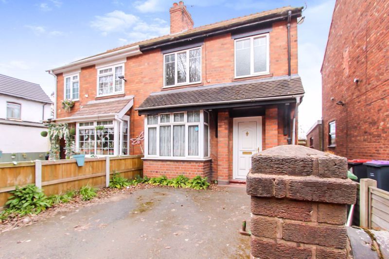 3 bed semidetached house for sale in Bank, Wellington