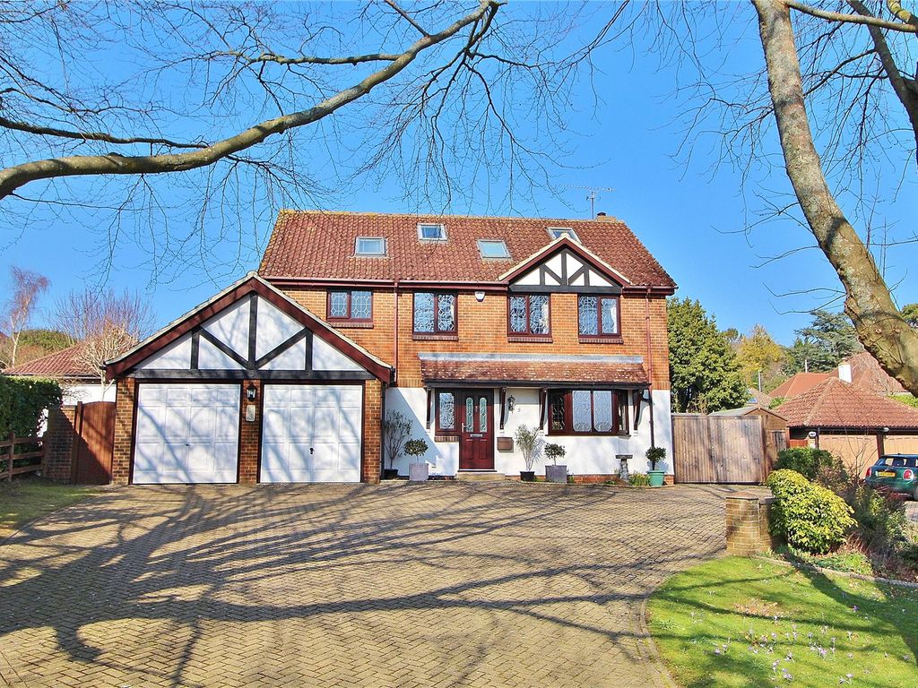 5 bed detached house for sale in Cherry Tree Close, High Salvington