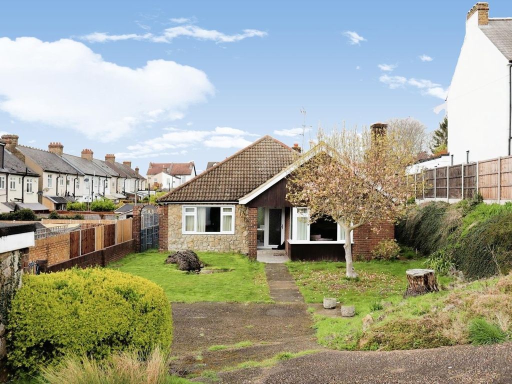 4 bed detached bungalow for sale in Park Road, Gravesend DA11, £600,000