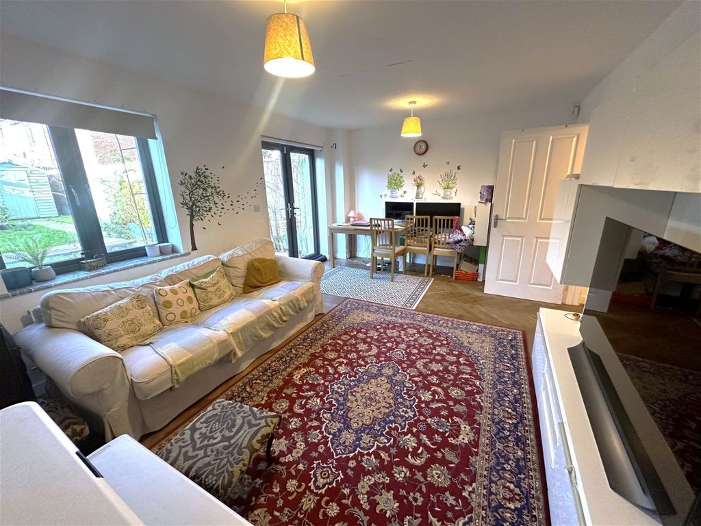 3 bed end terrace house to rent in Churchill Road, Uxbridge UB10, £2,950 pcm Zoopla