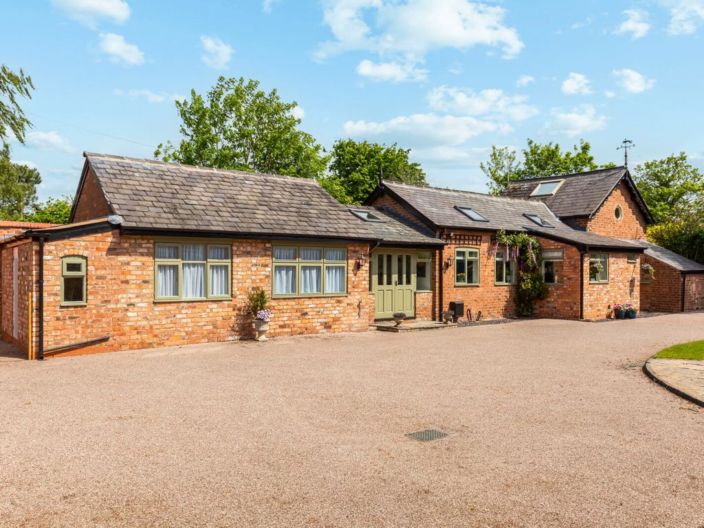 3 bed detached house for sale in Hough Green, Chester, Cheshire West