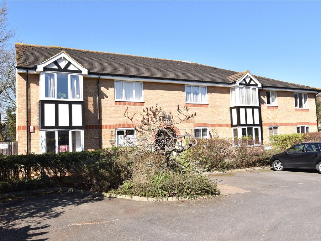 1 bed flat for sale in Holmwood Court, 32 Elm Road, New Malden KT3 Zoopla