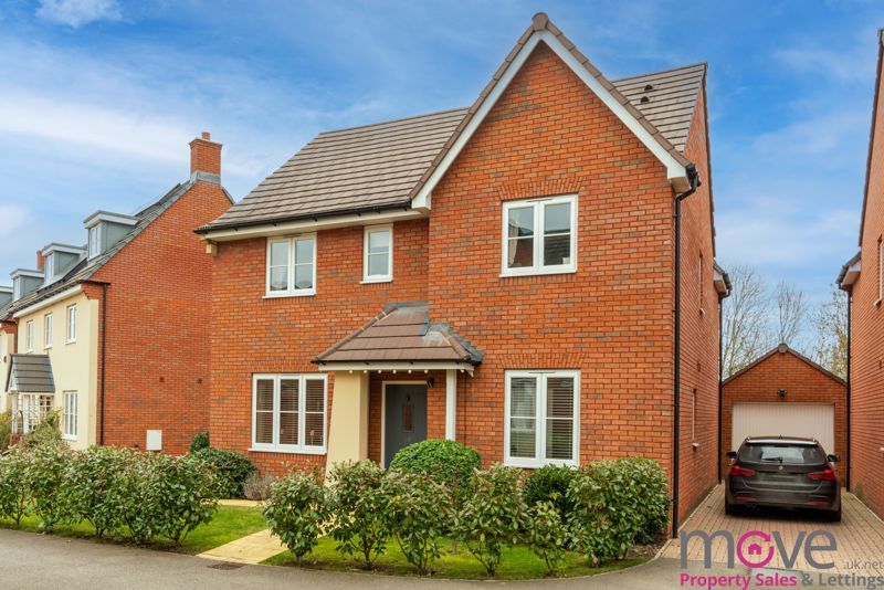 4 bed detached house for sale in Greenwood Drive, Stoke Orchard
