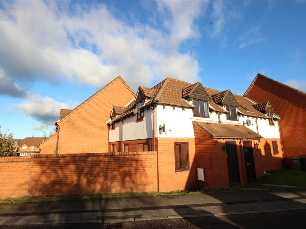 2 bed terraced house to rent in Oaktree Crescent, Bradley Stoke