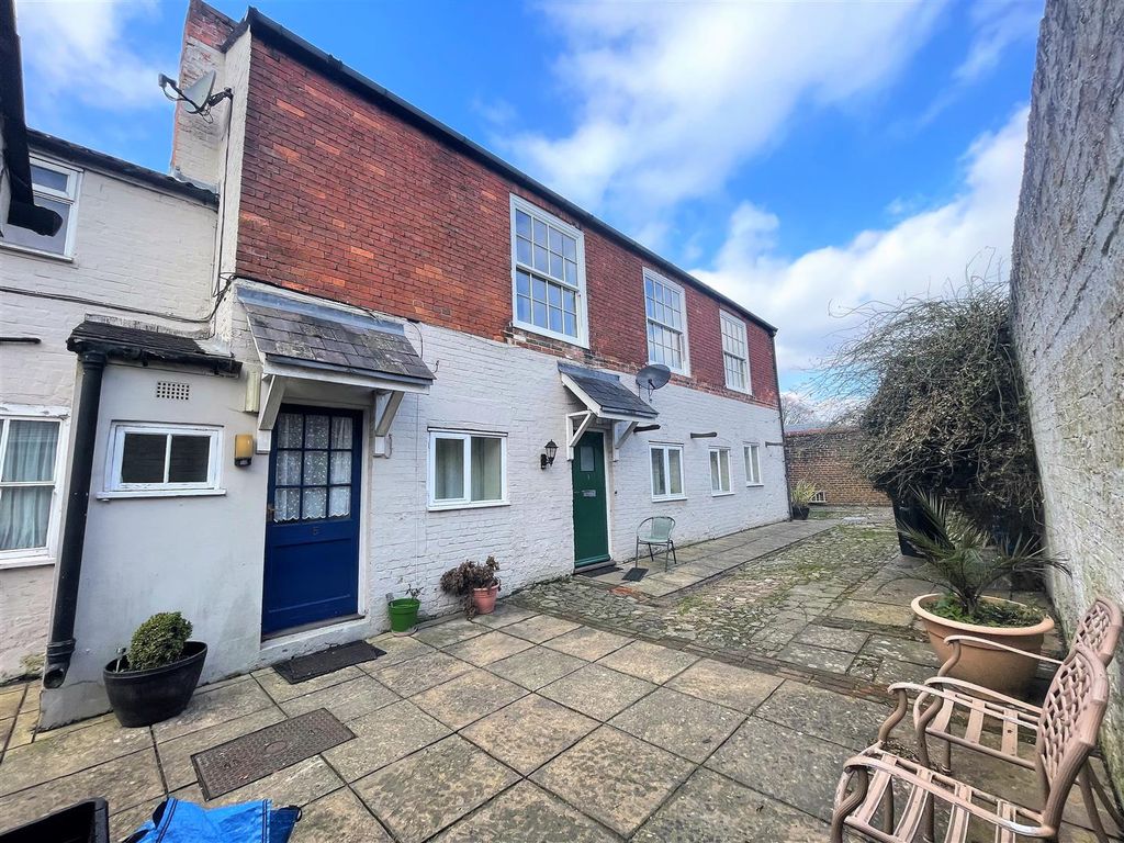2 bed flat for sale in Sidmouth Street, Devizes SN10 Zoopla