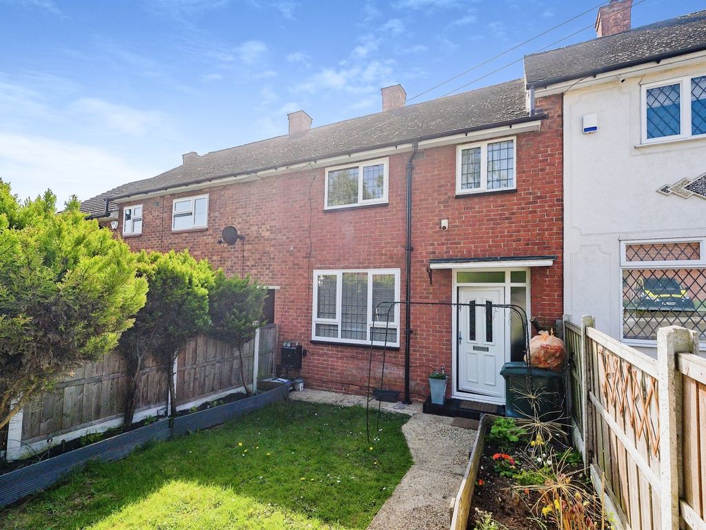 3 bed terraced house for sale in Tring Gardens, Romford RM3 Zoopla